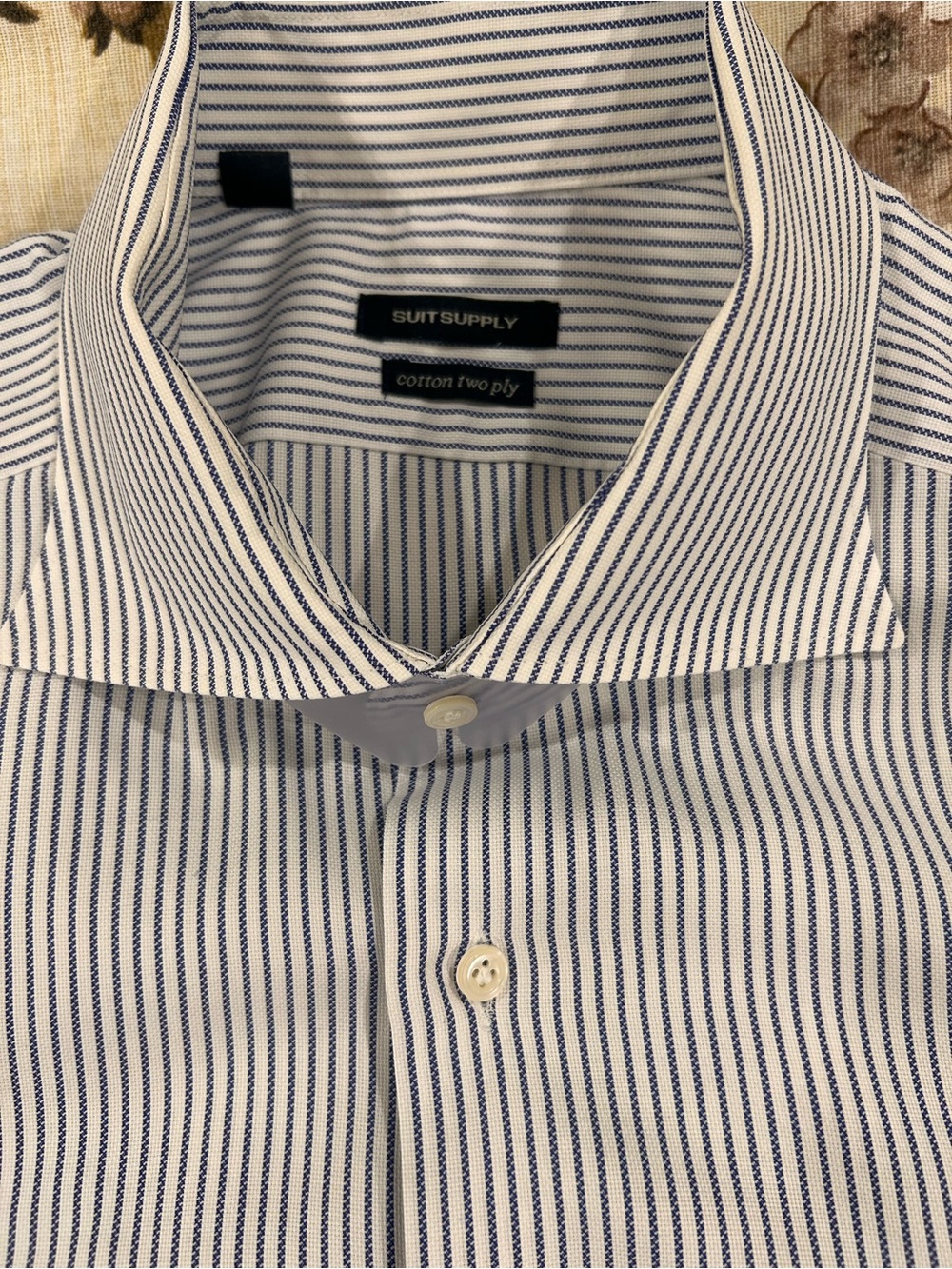 Suitsupply by Thomas Mason Navy and White Pinstripe Dress Shirt in EUC, 17L - Picture 5 of 7